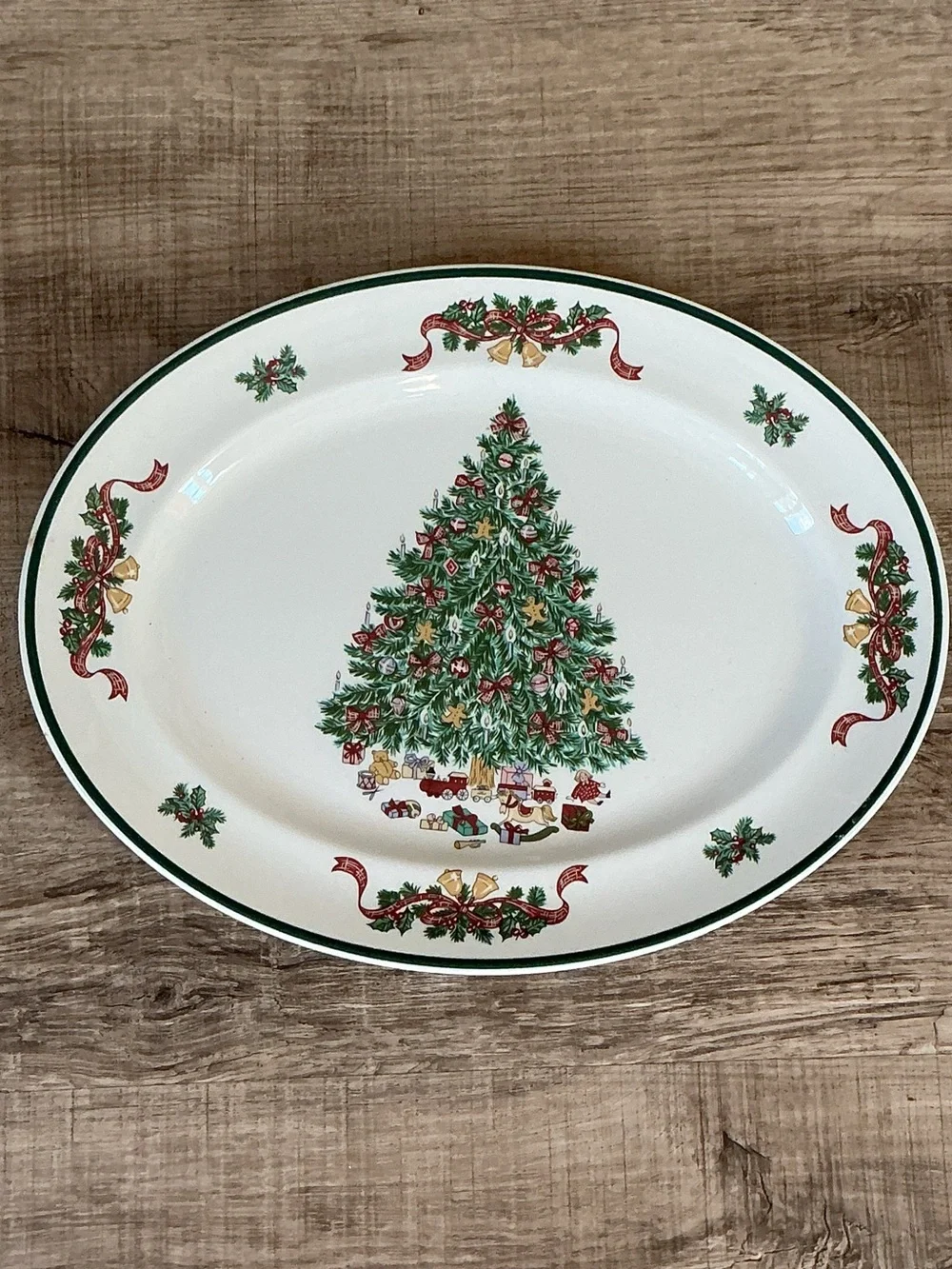 Johnson Brothers Christmas Tree Oval Serving Platter - White, Green, Red, Gold